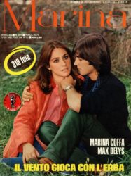 Il vento gioca con l'erba