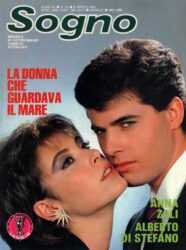 La donna che guardava il mare